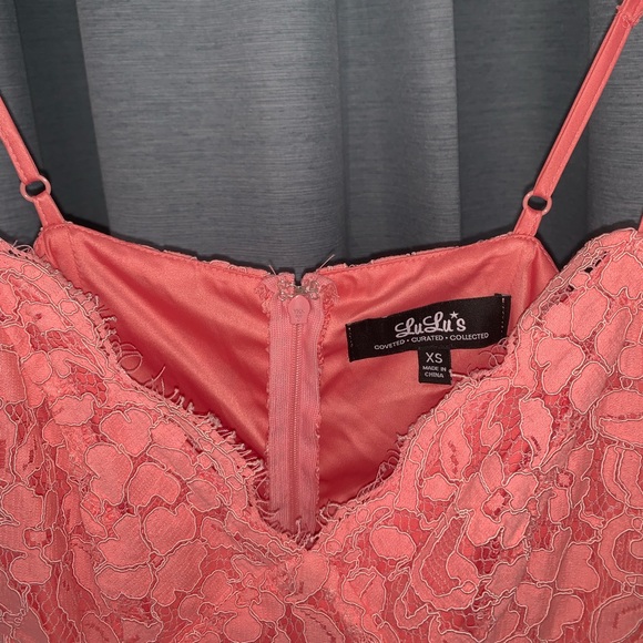 NWOT Lulu’s Coral Lace Dress - Picture 7 of 8